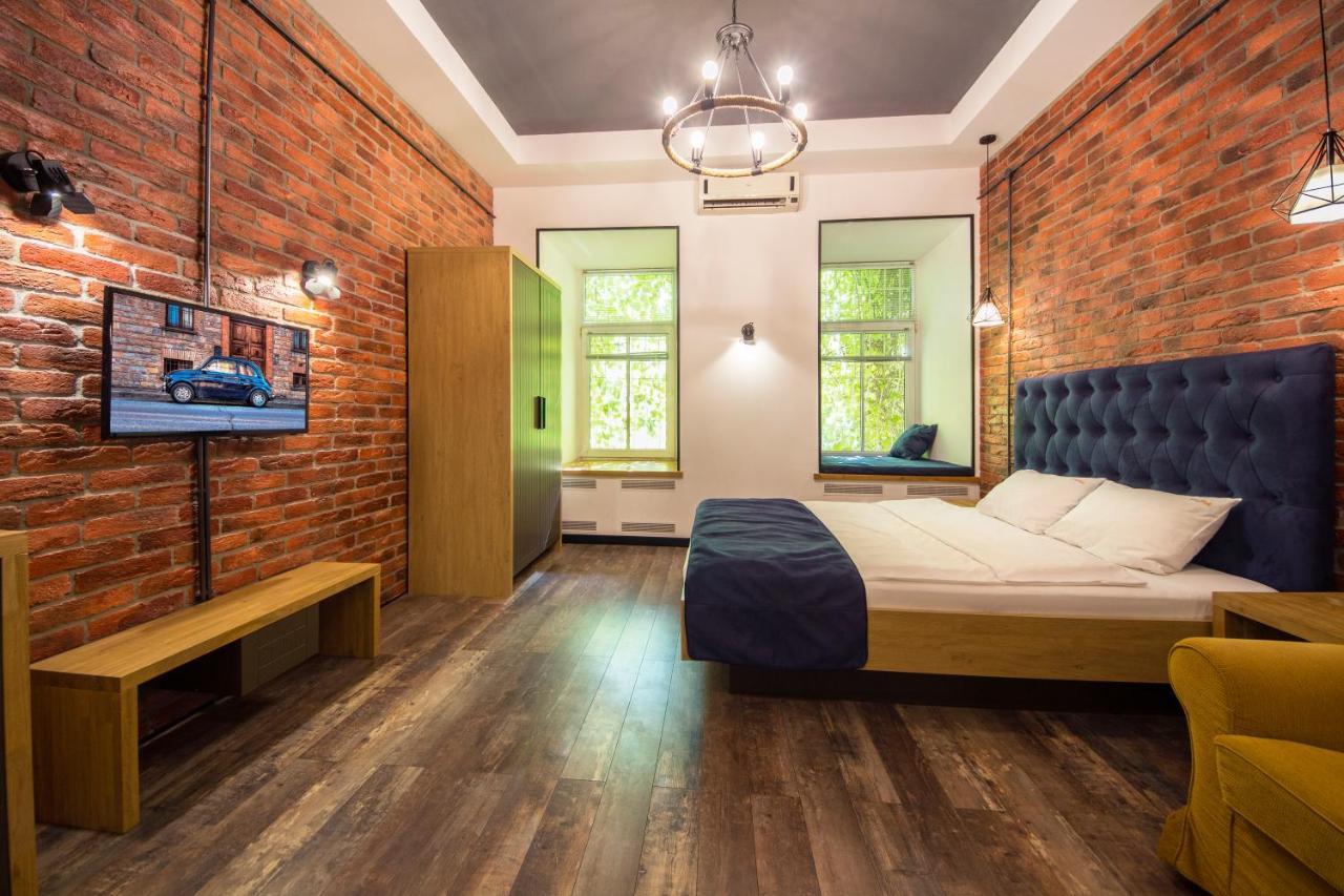 Central Dayflat Apartments Kiev Bagian luar foto