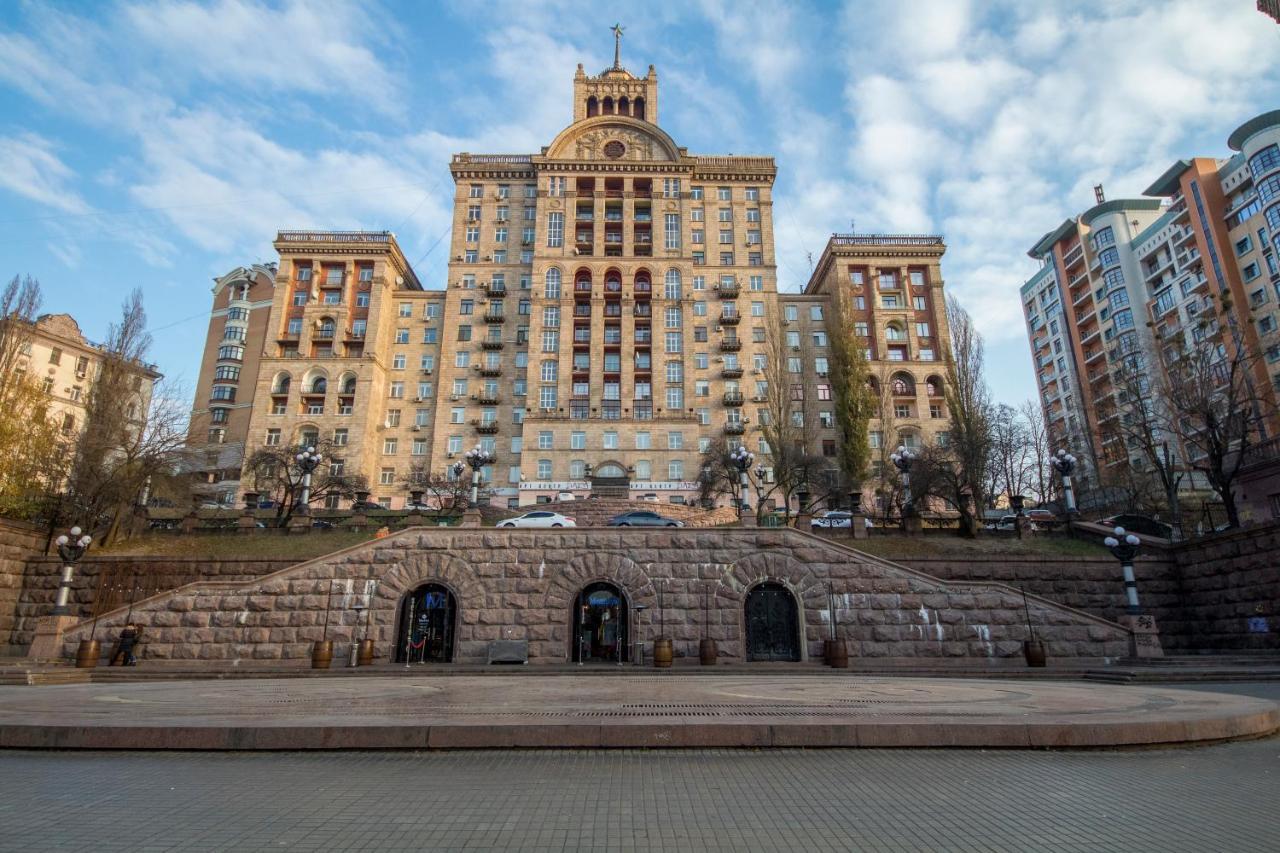 Central Dayflat Apartments Kiev Bagian luar foto