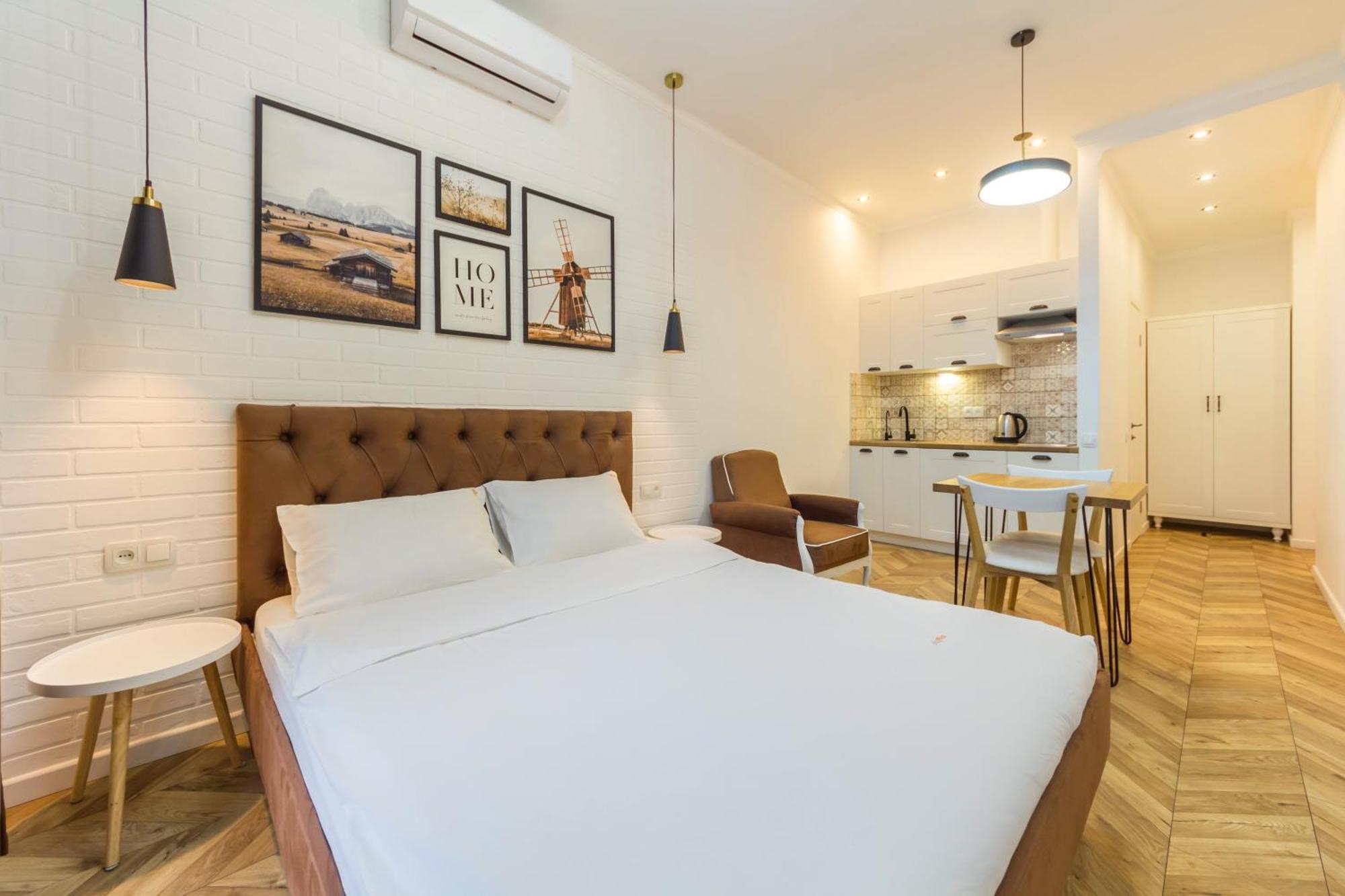 Central Dayflat Apartments Kiev Bagian luar foto